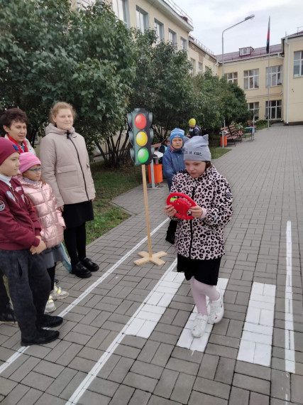 «Безопасный маршрут от дома до школы».